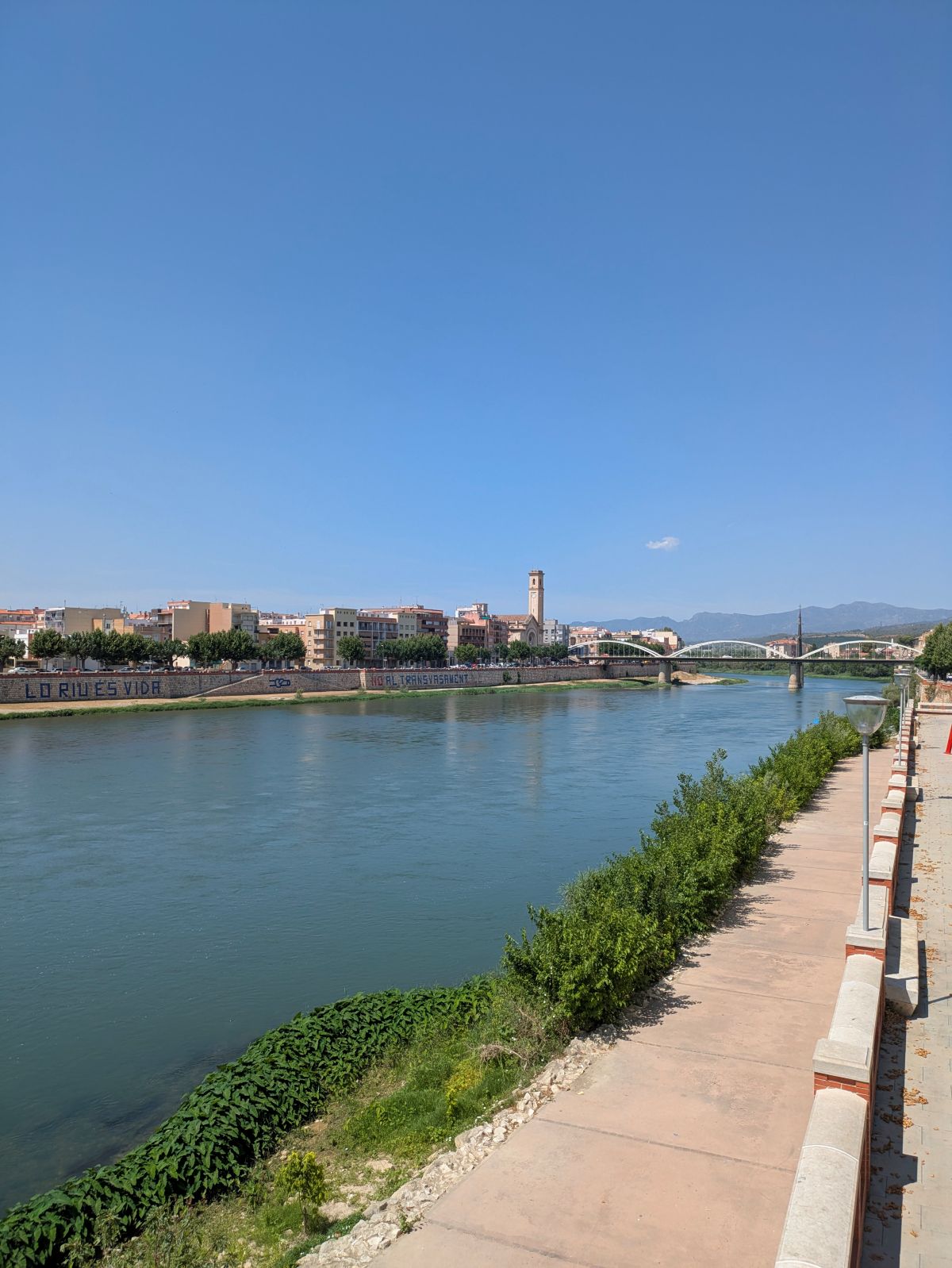 10-kleiner Bummel im wie ausgestorbenen Tortosa